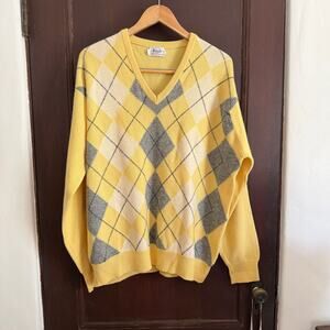 Vintage PRINGLE of Scotland for Harrods Butter Yellow Argyle V Neck Sweater | 46